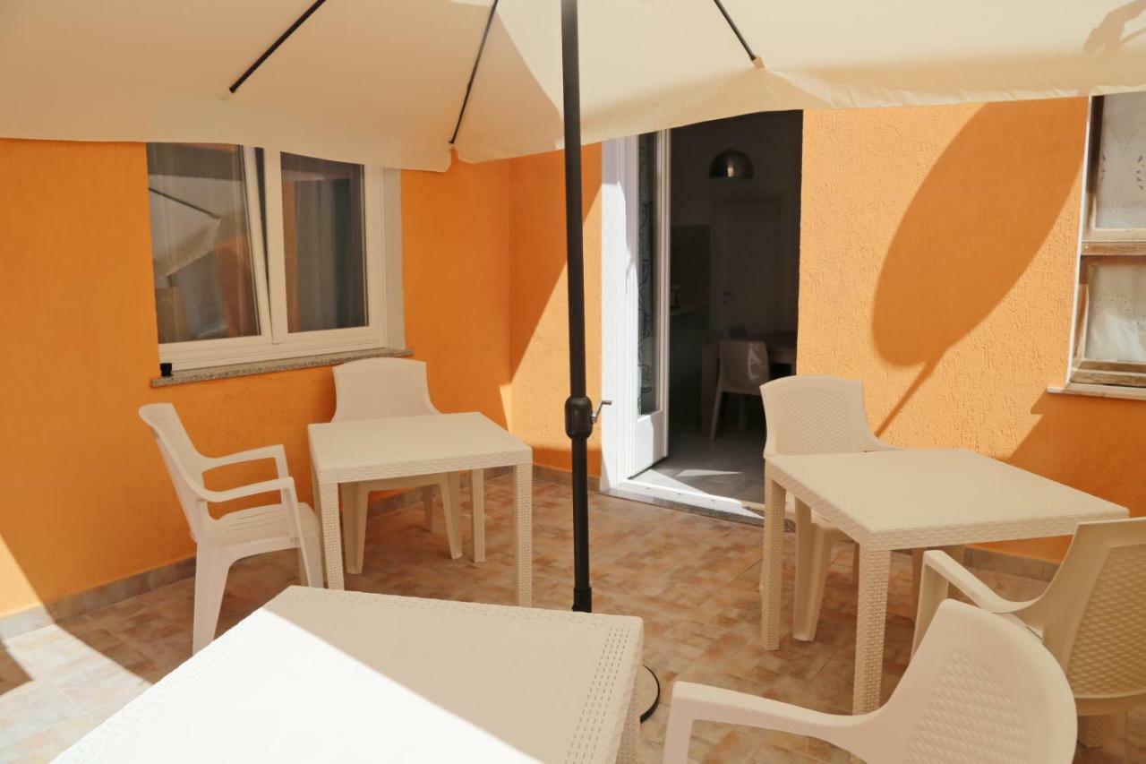 B&B Mimi Castelsardo Eksteriør bilde